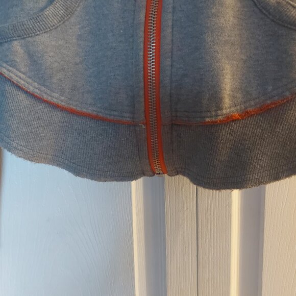 Vintage Lululemon High Back Scuba Hoodie - Picture 4 of 10